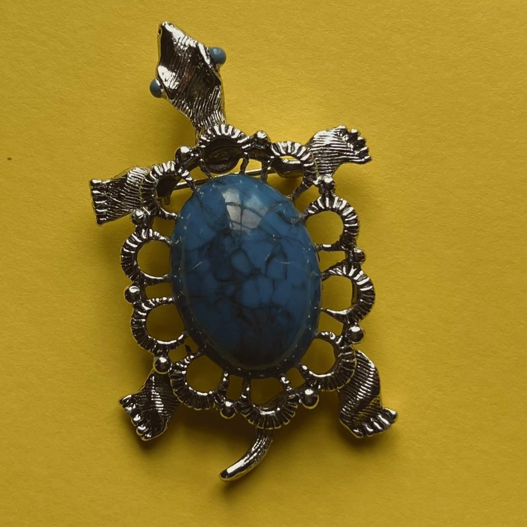 Cute Blue And Silver Turtle Brooch Gerrys 10$